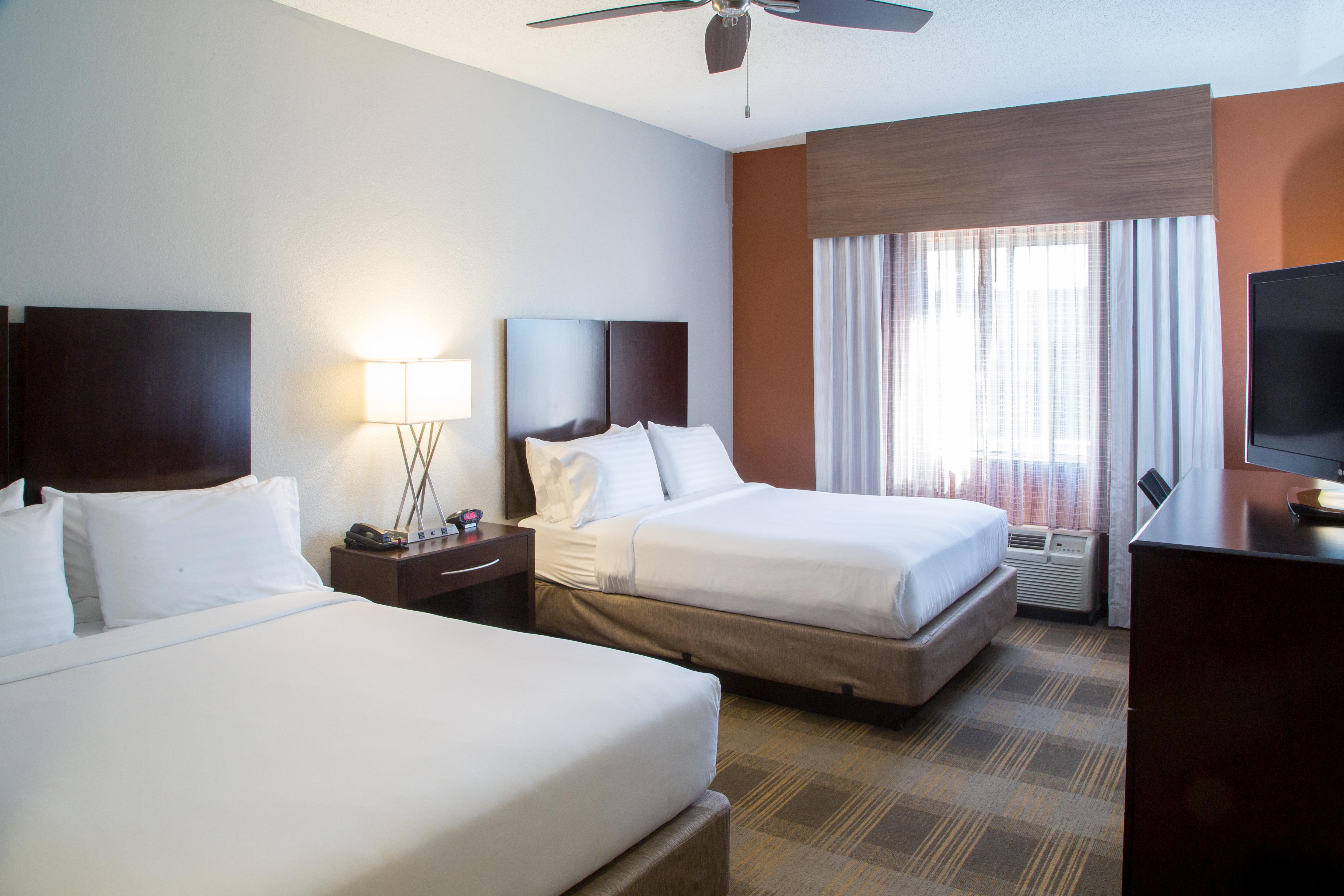 Holiday Inn Express & Suites - Oxford By Ihg Exterior foto