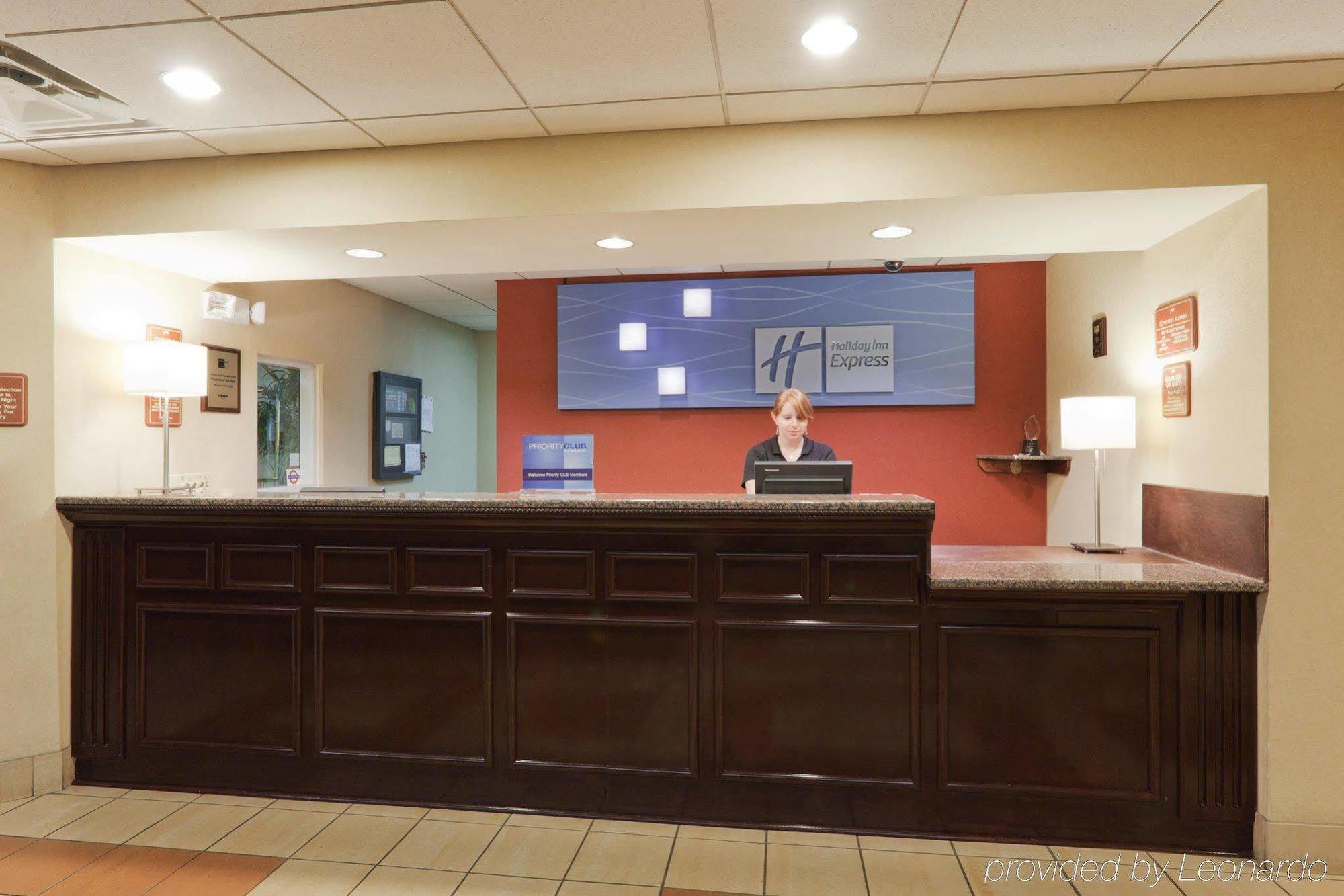 Holiday Inn Express & Suites - Oxford By Ihg Interior foto